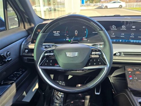 Certified 2026 Cadillac Vistiq Sport image 19