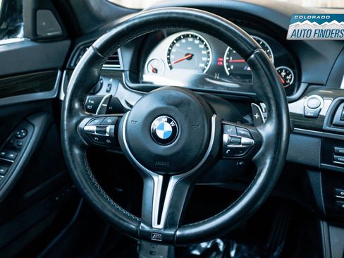Used 2015 BMW M5 RWD image 14