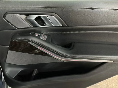 Used 2019 BMW X7 xDrive50i w/ Premium Package image 26