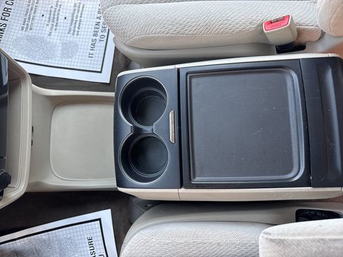 Used 2013 Toyota Sienna LE FWD image 27