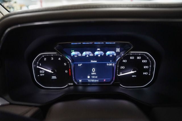 Used 2021 GMC Yukon Denali w/ Denali Premium Package AWD/4WD image 4