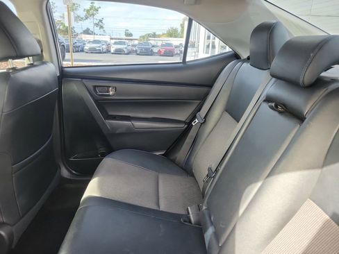 Used 2018 Toyota Corolla SE image 9