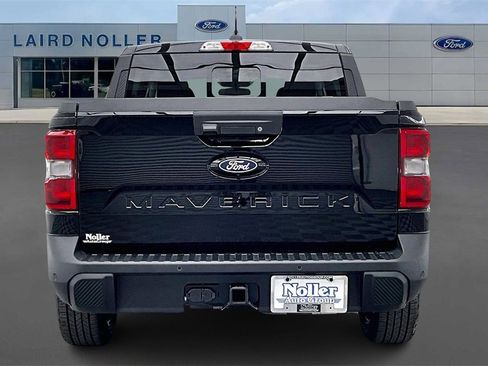 New 2026 Ford Maverick Lariat w/ Black Appearance Package image 4