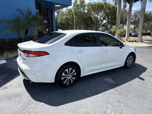 Used 2022 Toyota Corolla LE FWD image 8