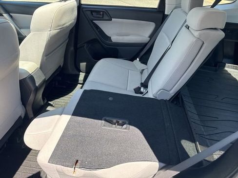 Used 2015 Subaru Forester 2.5i Premium AWD/4WD image 11