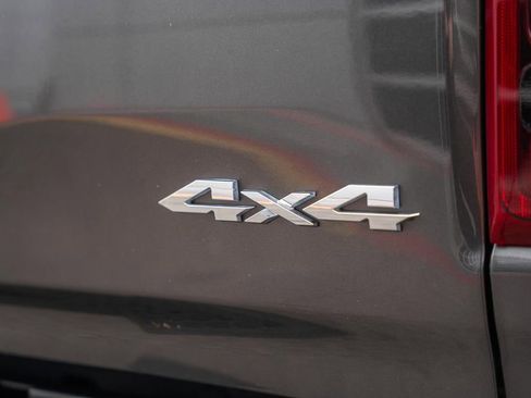 Used 2019 RAM 1500 Laramie image 10