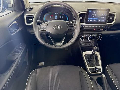 New 2026 Hyundai Venue SEL FWD image 34