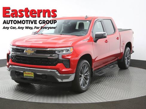 Used 2022 Chevrolet Silverado 1500 LT AWD/4WD image 1