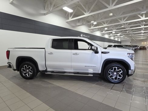 Used 2022 GMC Sierra 1500 SLT image 6