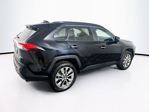 Used 2020 Toyota RAV4 Limited image 9