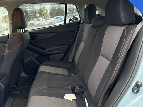 Used 2022 Subaru Crosstrek 2.0i Premium w/ Moonroof Package image 9