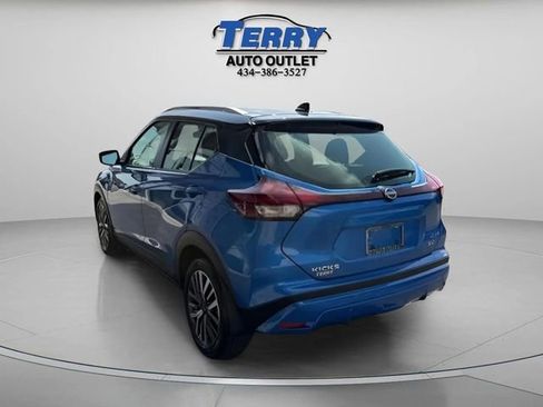 Used 2023 Nissan Kicks SV FWD image 5