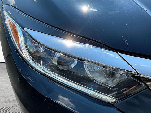 Used 2021 Honda HR-V LX image 32