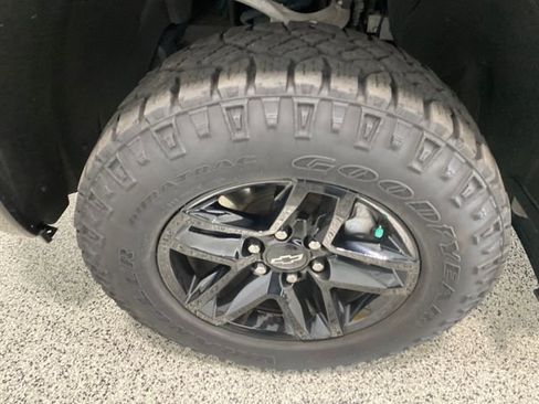 Used 2023 Chevrolet Silverado 1500 Custom Trail Boss w/ LPO, Dark Essentials Package image 20