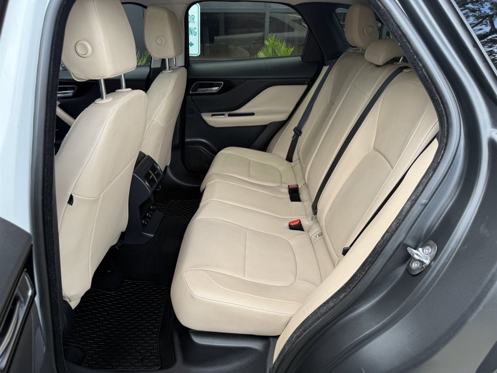 Used 2018 Jaguar F-PACE Premium AWD/4WD image 15