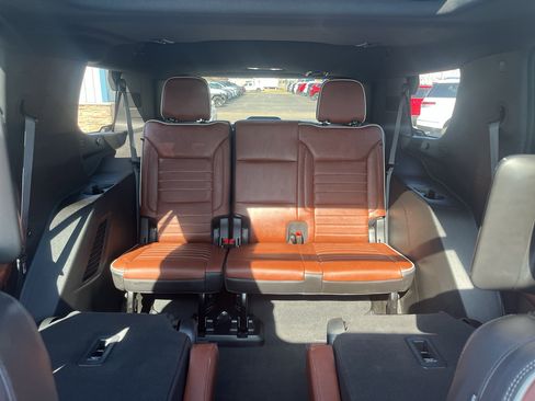 Used 2023 GMC Yukon Denali Ultimate AWD/4WD image 23
