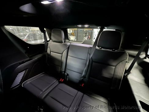 Used 2021 GMC Yukon SLT image 17