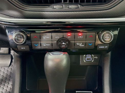 Used 2023 Jeep Compass Trailhawk w/ Sun and Sound Group AWD/4WD image 21