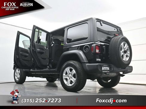 Used 2020 Jeep Wrangler Unlimited Sport S AWD/4WD image 38