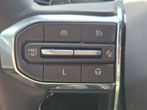 Used 2024 GMC Acadia Denali w/ Super Cruise Package image 37