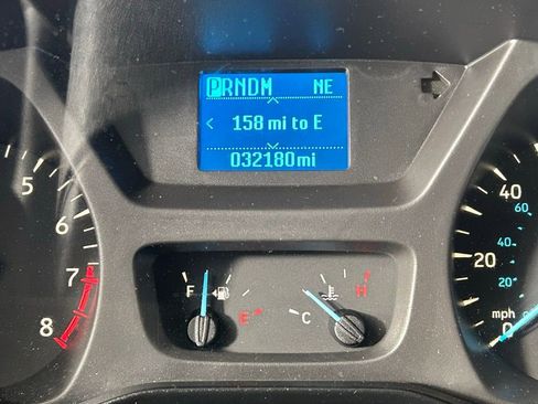 Used 2018 Ford Transit 150 XL image 19
