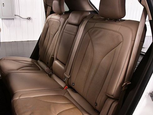 Used 2022 Lincoln Nautilus Reserve image 27