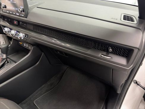 Used 2024 Honda CR-V Sport image 17