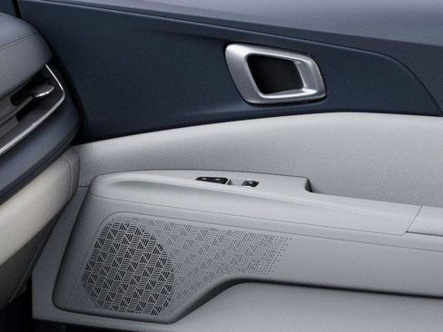 New 2025 Kia Carnival EX image 25