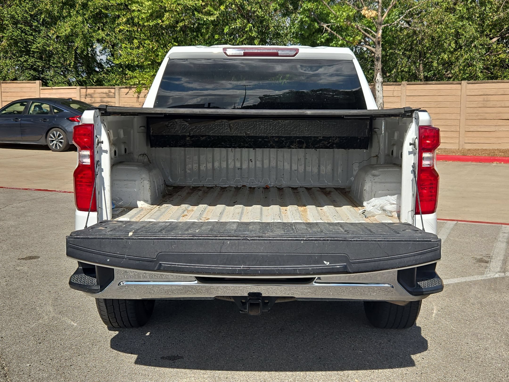 Used 2020 Chevrolet Silverado 1500 LT w/ Texas Edition RWD image 17