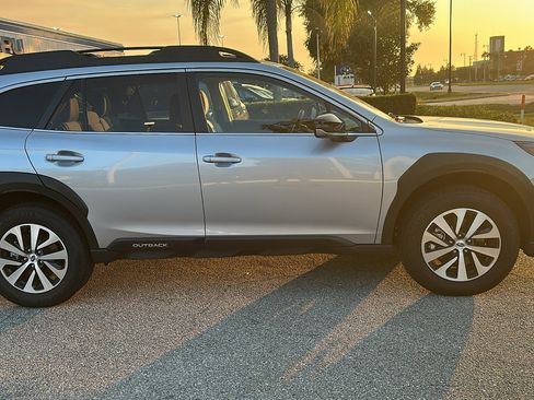 Certified 2025 Subaru Outback Premium w/ Popular Package #1A image 27