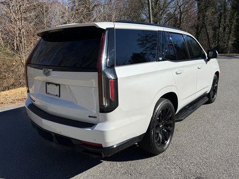 Used 2024 Cadillac Escalade Sport w/ LPO, ONYX Package image 6