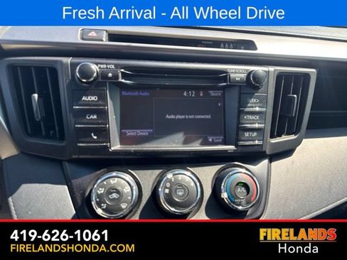 Used 2018 Toyota RAV4 LE w/ All Weather Liner Package AWD/4WD image 23