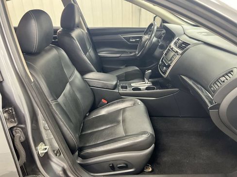 Used 2018 Nissan Altima 2.5 SL FWD image 21