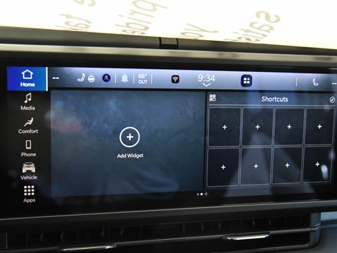 Used 2025 Jeep Wrangler Sahara image 22