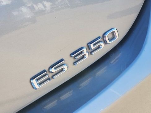 Used 2019 Lexus ES 350 image 9