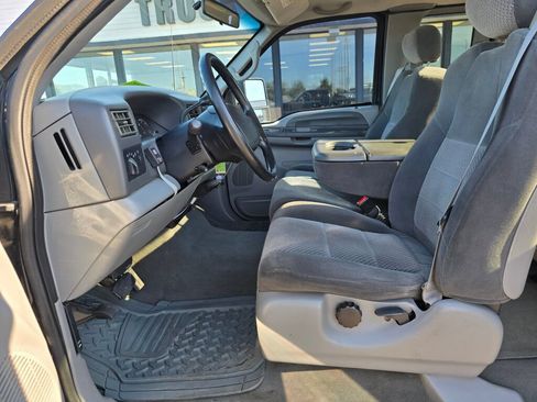 Used 2002 Ford F250 XLT AWD/4WD image 16