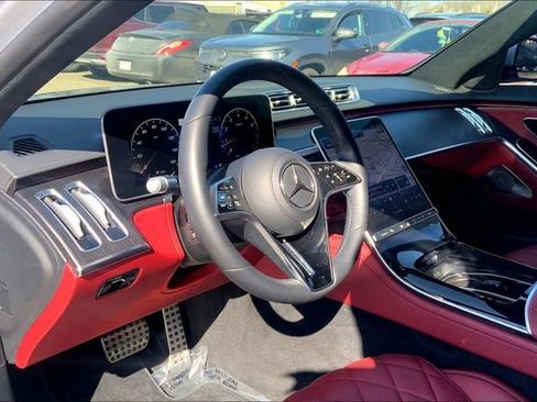Certified 2022 Mercedes-Benz S 580 4MATIC Sedan image 14