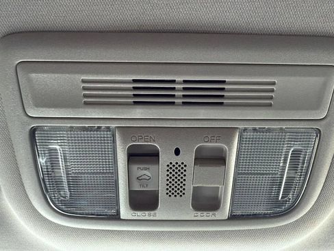 Used 2017 Honda Civic EX-T image 21