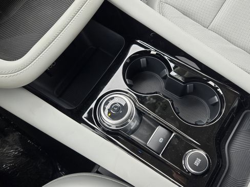 New 2026 Ford Explorer Platinum w/ LUX Leather Package image 15