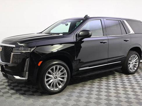 Certified 2023 Cadillac Escalade Premium Luxury image 2