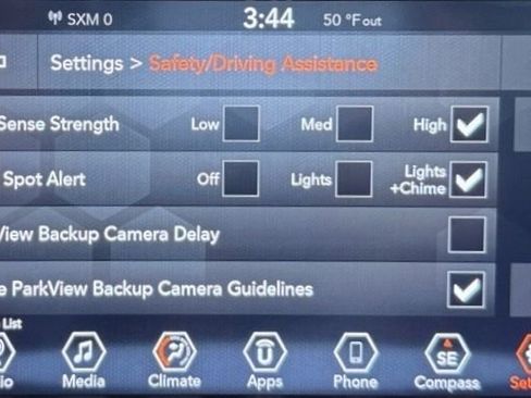 Used 2021 Jeep Renegade Sport w/ Sport Appearance Group AWD/4WD image 24