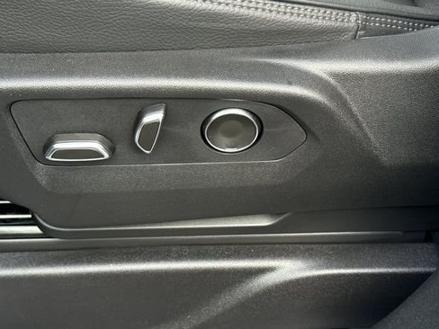 Used 2024 GMC Yukon Denali w/ LPO, Floor Liner Package AWD/4WD image 21