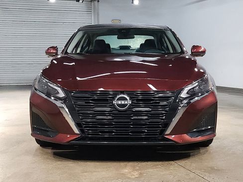 Used 2023 Nissan Altima 2.5 SL image 2