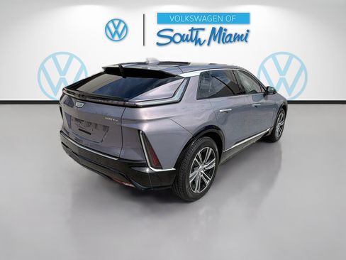 Used 2024 Cadillac Lyriq Luxury AWD/4WD image 27