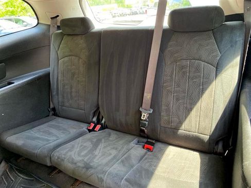 Used 2011 Buick Enclave CX image 10