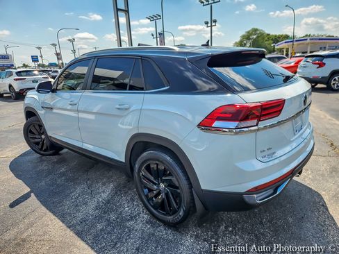 Used 2023 Volkswagen Atlas Cross Sport SE w/ Black Wheel Package AWD/4WD image 6