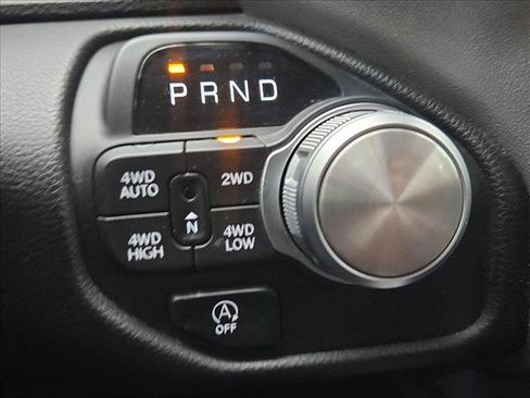 Used 2025 RAM 1500 Laramie w/ Sport Appearance Package AWD/4WD image 14
