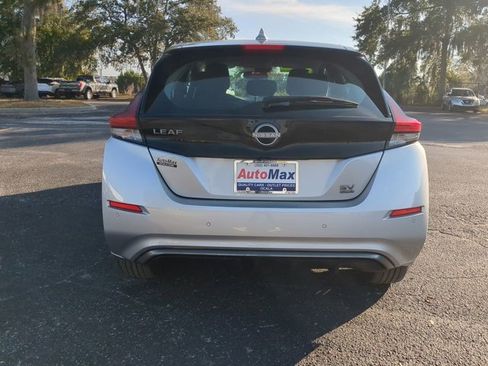 Used 2023 Nissan Leaf SV Plus image 5