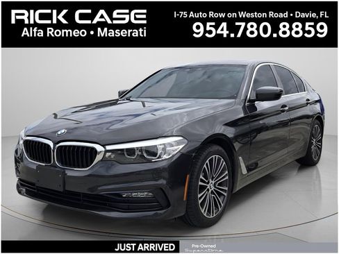 Used 2018 BMW 530i image 1