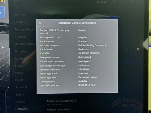 Used 2024 Tesla Cybertruck AWD Crew Cab image 18